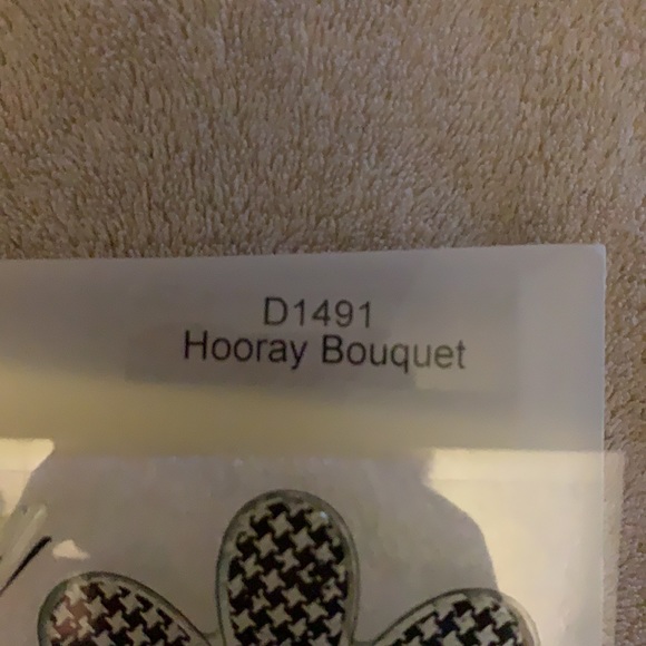 Horray Bouquet stamp set - Picture 2 of 8